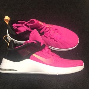 NWT Nike Air shoes